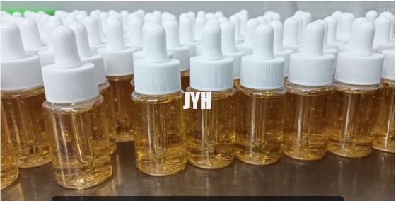 El suero facial profesional ácido hialurónico de la vitamina C el 20% revitaliza y aclara la piel
