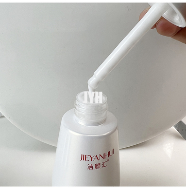 El bulto ilumina al corrector Serum Treatment Freckle del punto oscuro que blanquea el suero facial de la esencia