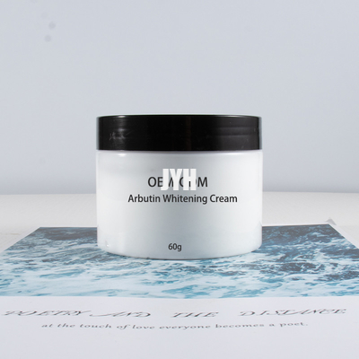 Cosméticos del ODM Bodycare que blanquean la crema facial lisa hidratante profunda de Arbutin