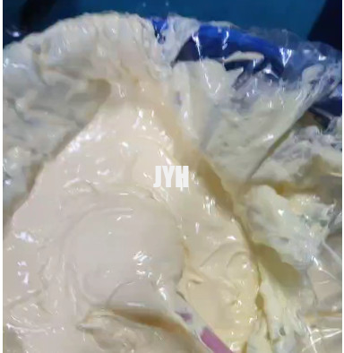 Crema de mantequilla de karité orgánica Hidratante para la piel Blanqueador de coco Mango