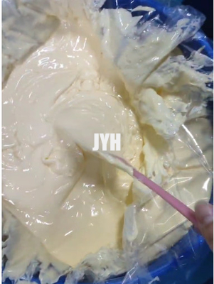 Crema de mantequilla de karité orgánica Hidratante para la piel Blanqueador de coco Mango